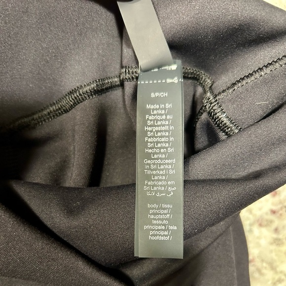 SKIMS Nike Matte Leggings Small - Picture 7 of 7